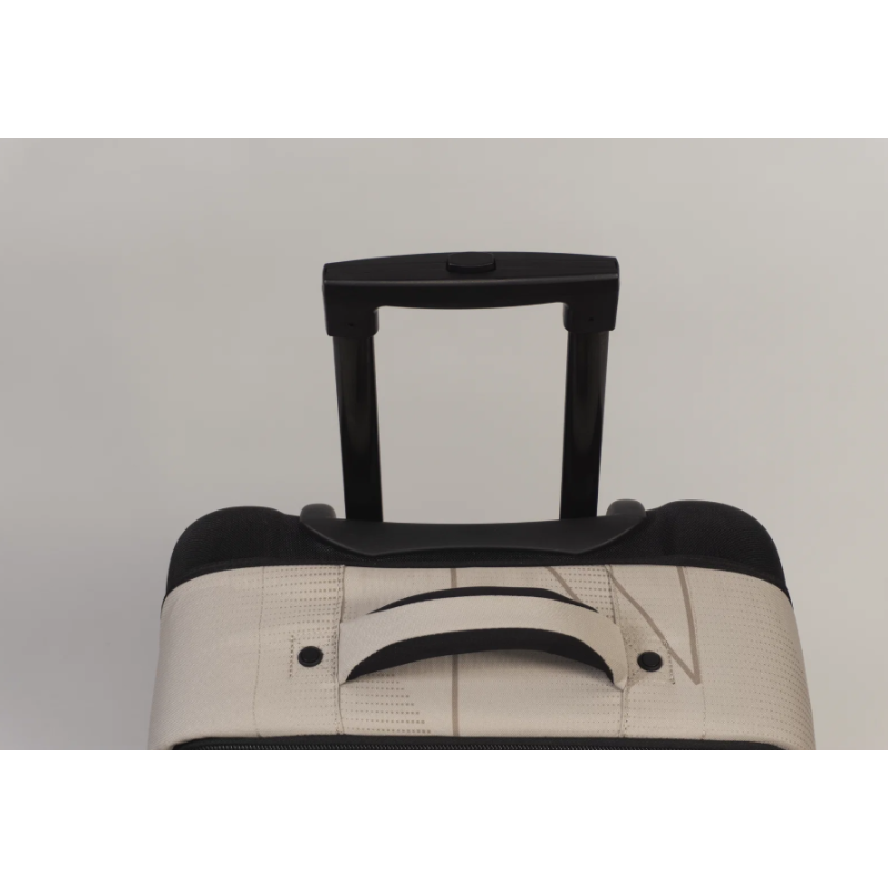 Duotone Travelbag bagar & fodral sedd framifrån i profil