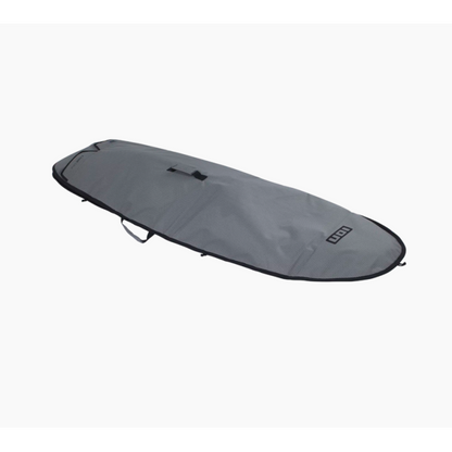 ION Boardbag Core Slim Wing på vattnet under wingfoil-session