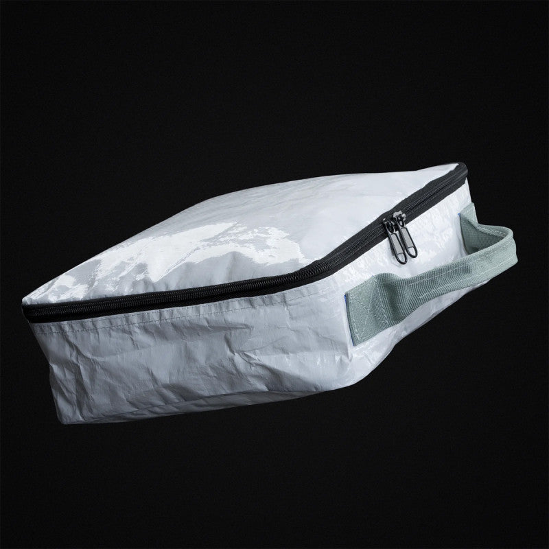 ION Gearbag Wing CORE 5´5" på vattnet under wingfoil-session