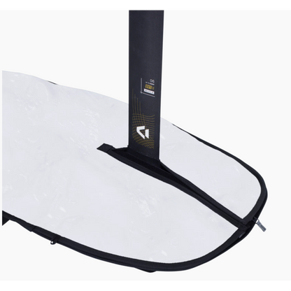 ION Wing Single Boardbag Core på vattnet under wingfoil-session